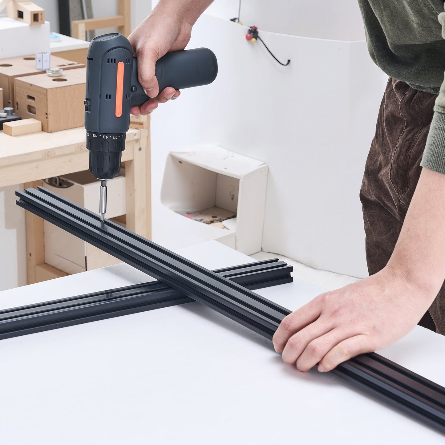 5PCS 47.2 in (1200mm) T Slot 2040 Aluminum Extrusion Profile, European Standard Anodized Linear Rail, High-Strength Extruded Aluminum Rail for 3D Printer, CNC Machine DIY, Laser Engraving, Black