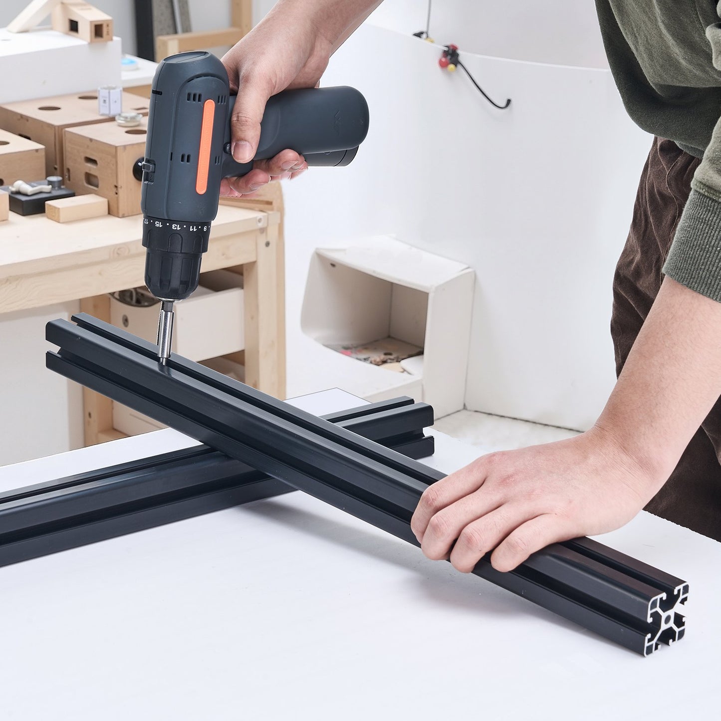 4PCS 23.6 in (600 mm) T Slot 4040 Aluminum Extrusion Profile, European Standard Anodized Linear Rail, High-Strength Extruded Aluminum Rail for 3D Printer, CNC Machine DIY, Laser Engraving, Black