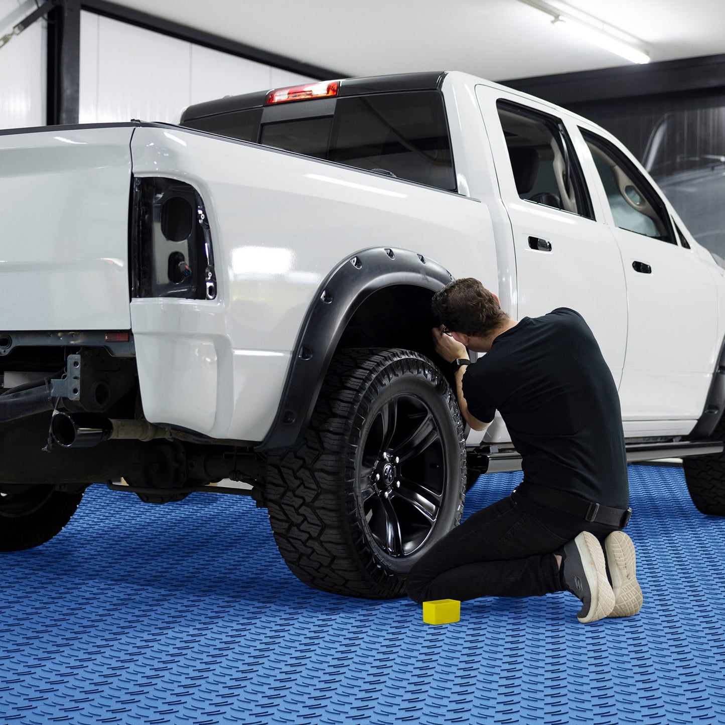 Garage Tiles Interlocking, 12 x 12 x 0.53 inch 50 Pack Garage Floor Covering Tiles, Non-Slip Double-Sided Texture Garage Flooring Tiles, for Garages, Basements, Repair Shops, Blue