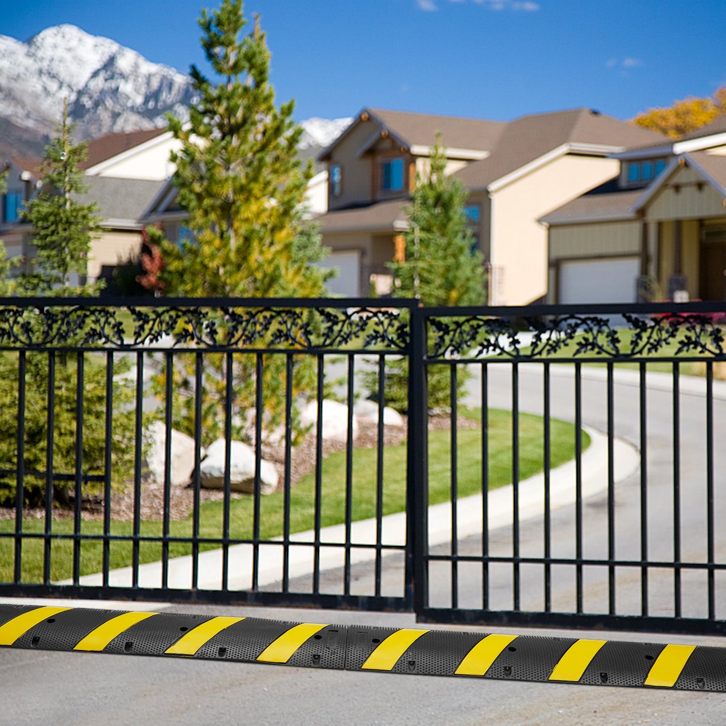 Rubber Speed Hump 183 x 30 x 4.5 cm, 2 Channel, 10000 kg Load Capacity Heavy Duty Traffic Speed Bump, with High Reflective Yellow Strip 4 Expansion Screws and 1 Drill, for Asphalt Concrete Gravel Roads