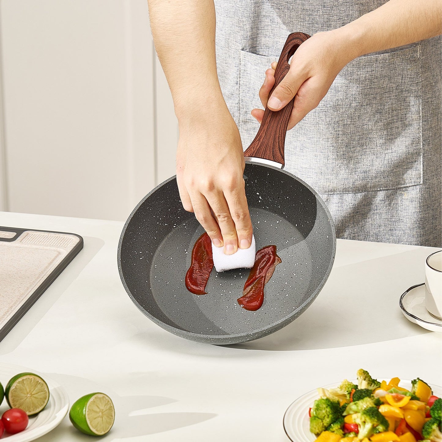 Frying Pan Skillet, Aluminum Egg Fry Pans, 3 Piece Set (250, 280, 325 mm), Nonsitck Heavy-Duty Skillets with Heat-Resistant Handle, Chef's Kitchen Cookware, for Gas, Electric, Induction, Grey