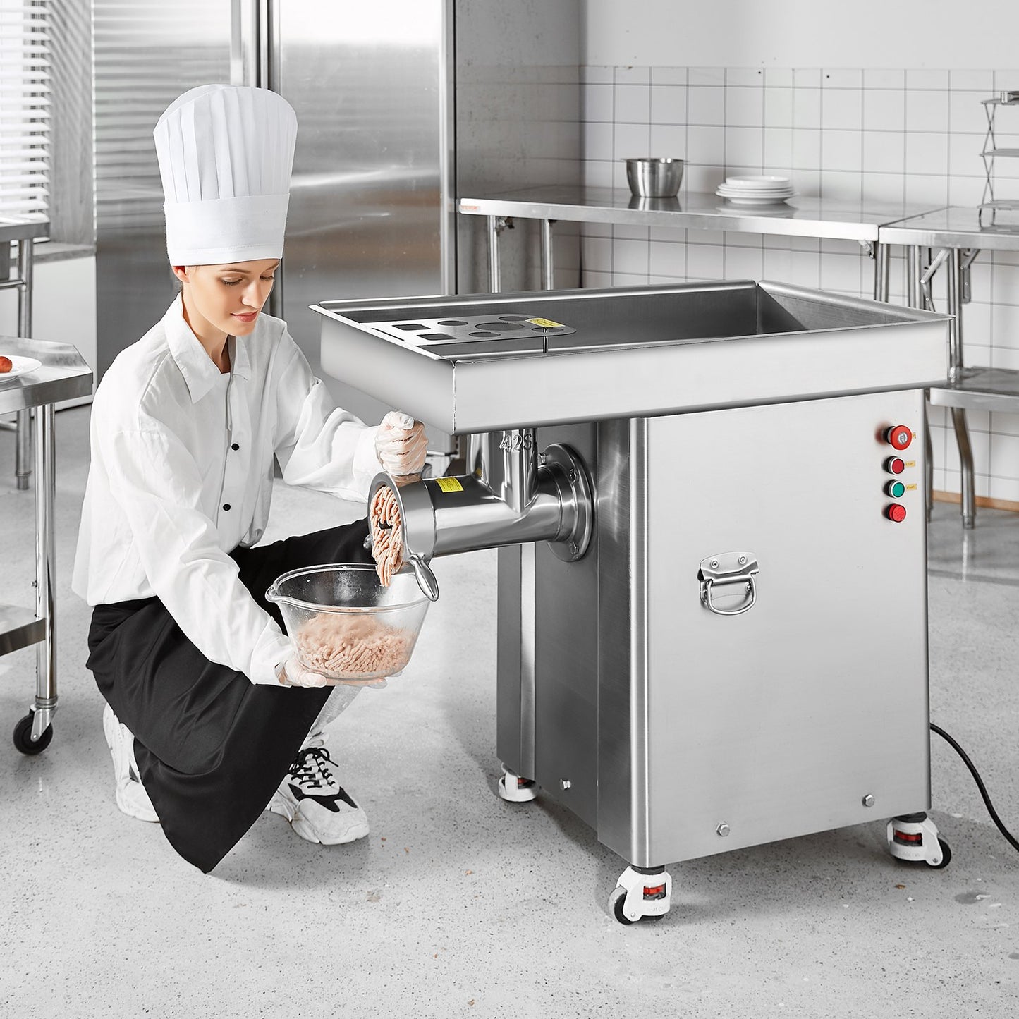 Meat Grinder, 36.7 Lbs/Min Capacity Electric Meat Grinders w/ Blade, Grinding Plate, Sausage Maker, Stainless Steel Commercial Meat Mincer for Kitchen Restaurant Butcher Store